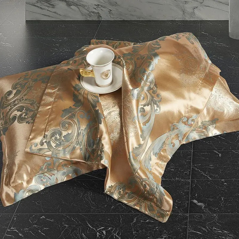 Set copripiumino in raso jacquard blu e oro Aurelume, da matrimoniale a king size super extra large
