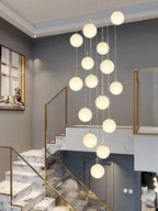 Lustre Liora Orb, suspension LED cascade pour escaliers et halls d’entrée