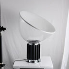 Lampe à poser Marlo en aluminium et verre, argentée, café, rouge ou noire