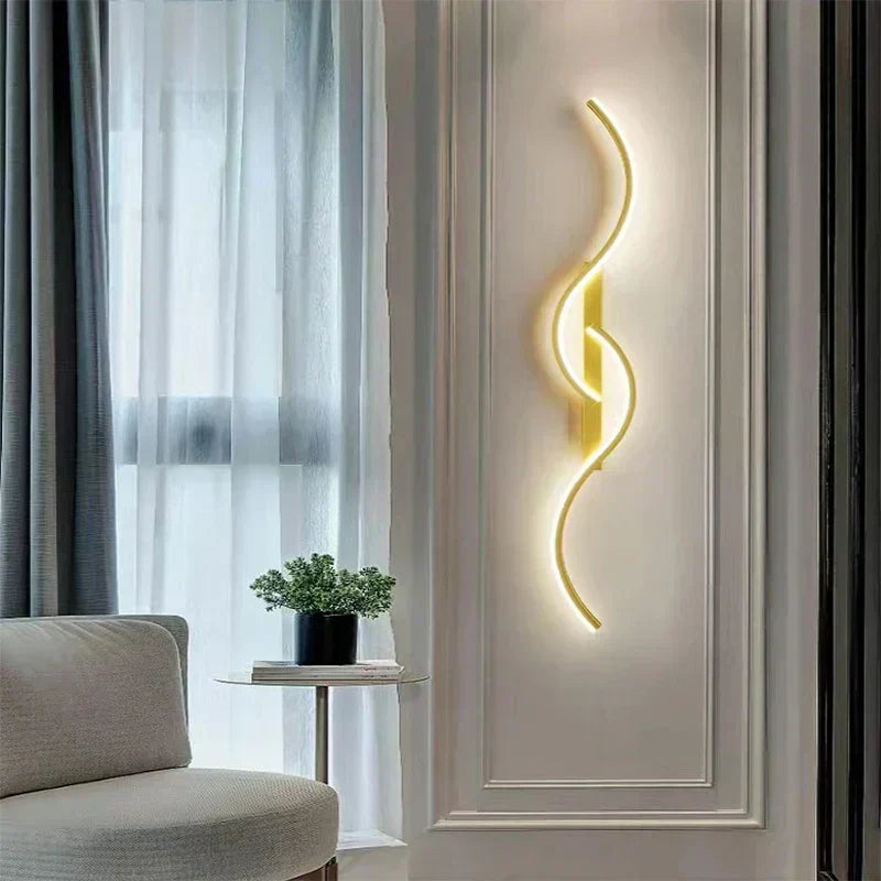 Lampada da parete LED dimmerabile con pannello diffusore in silicone e luce ambientale soffusa