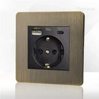 Tomada de parede metálica em bronze antigo, com porta de carregamento USB | Fioriscas