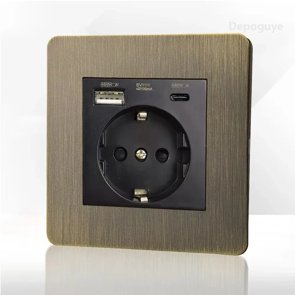 Tomada de parede metálica em bronze antigo, com porta de carregamento USB | Fioriscas