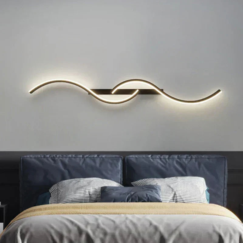 Lampada da parete LED dimmerabile con pannello diffusore in silicone e luce ambientale soffusa