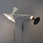 Lampada da parete NovaSwing, braccio orientabile, con spina e paralume satinato