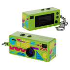 Câmara retro de porta-chaves 1080P com sensor CCD, flash integrado e suporte para MicroSD de 128GB | Fioriscas