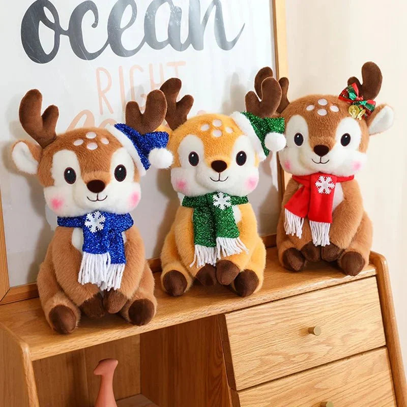 Charmante poupée de Noël en peluche au design de dessin animé - Fioriscas