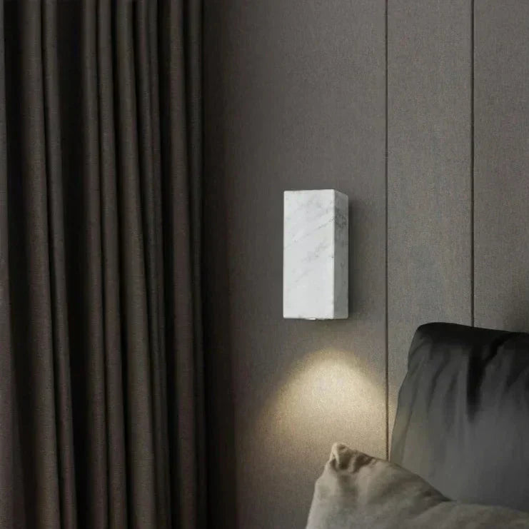Maris vägglampa i sten och metall, G9 LED, fyrkantig eller rund