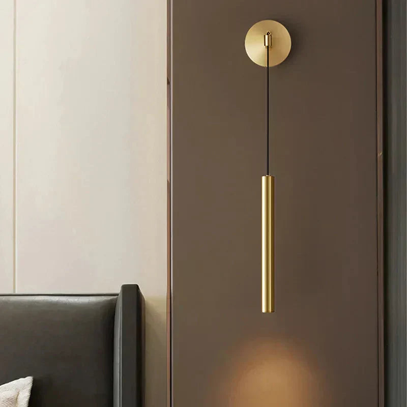 Marlow LED-vägglampa i koppar, uppåtriktat ljus, svart eller guld