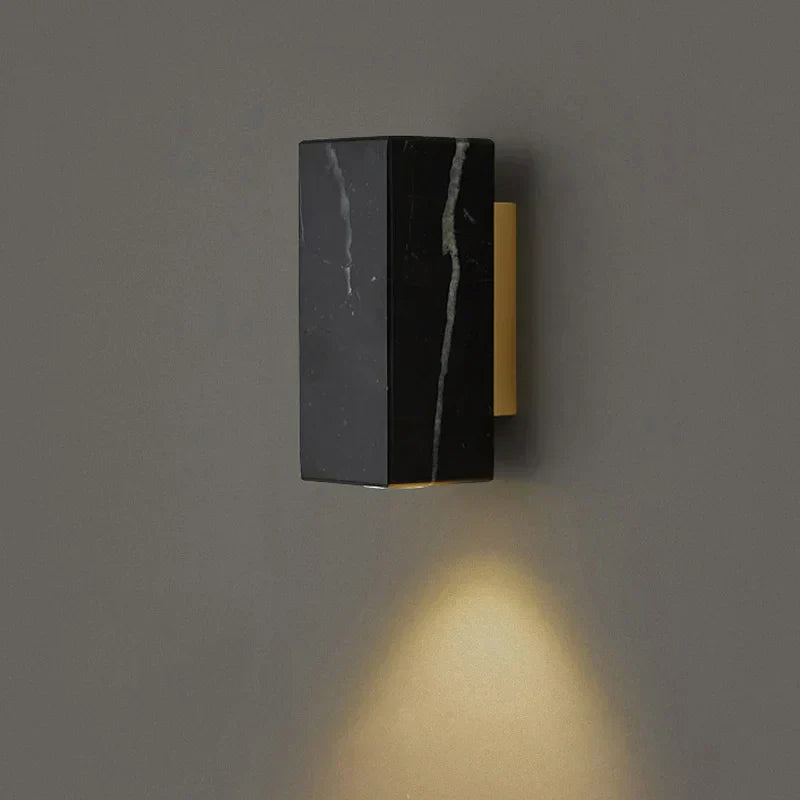Maris vägglampa i sten och metall, G9 LED, fyrkantig eller rund