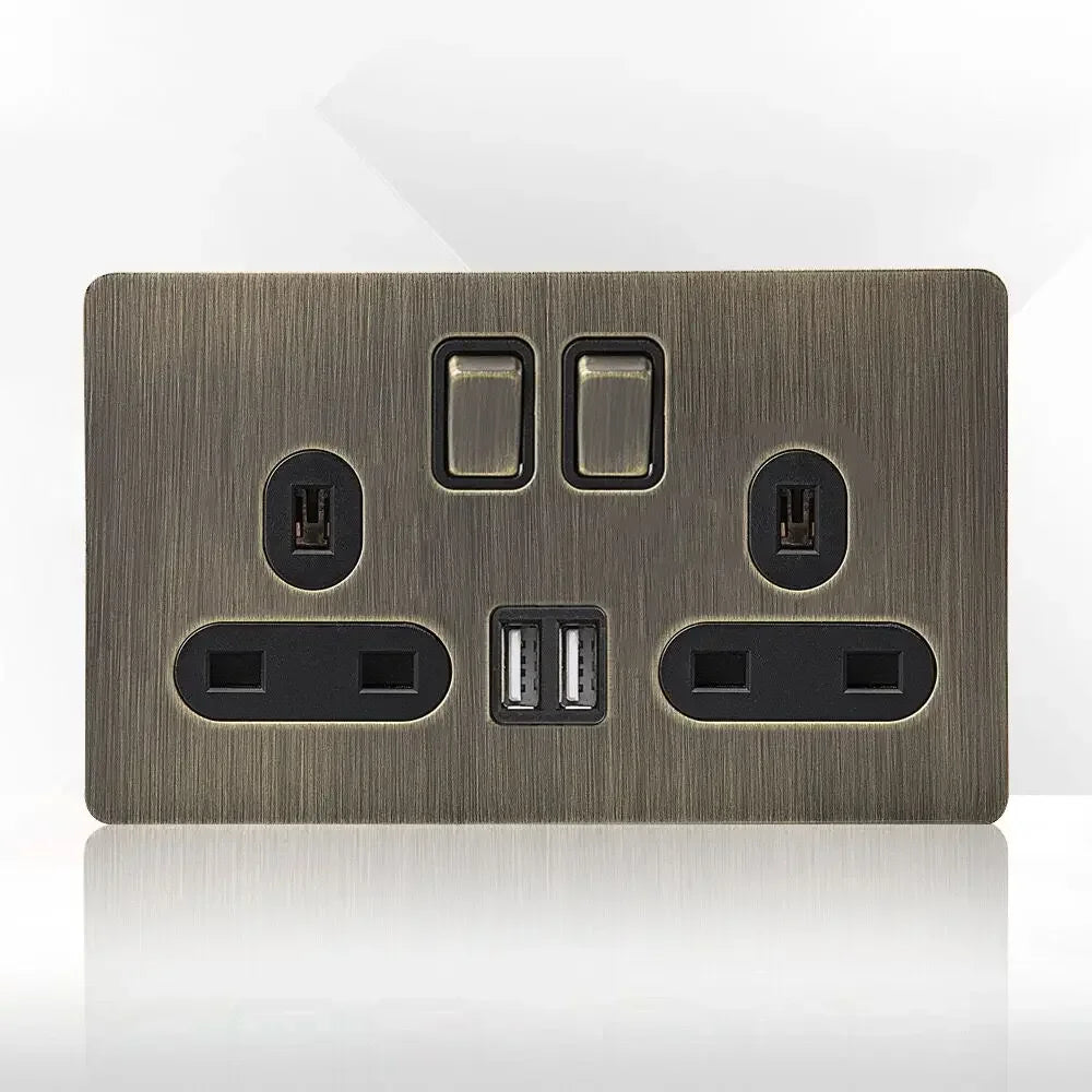 Tomada de parede metálica em bronze antigo, com porta de carregamento USB | Fioriscas