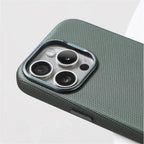 Slim pouzdro na iPhone s dvojitou texturou a MagSafe, Stealth Guard