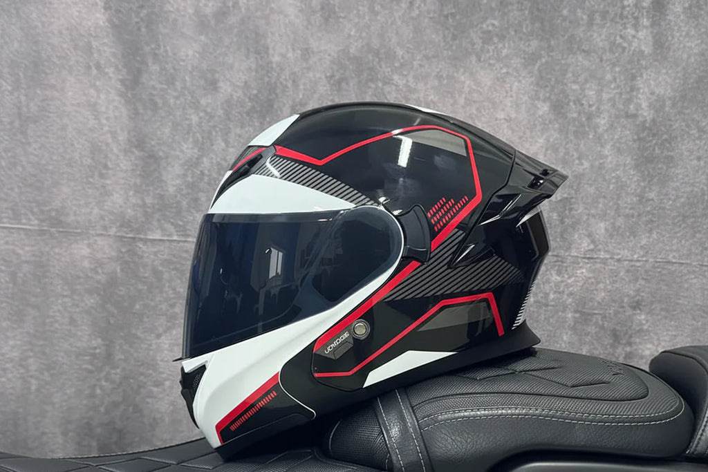 Motorcycle Helmet, Modular Flip-Up Design With Twin-Lens Shield, DOT Certified