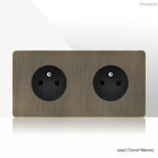 Tomada de parede metálica em bronze antigo, com porta de carregamento USB | Fioriscas