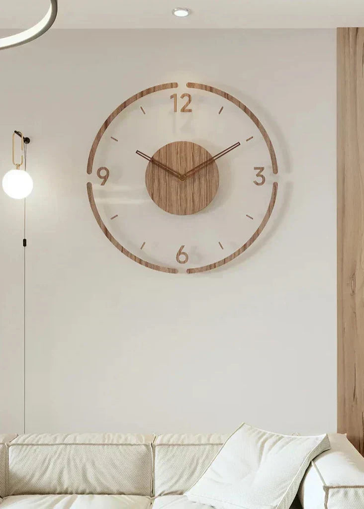 Holzwanduhr „Aeron“ im skandinavisch-minimalistischen Stil, geräuschloses Quarzwerk