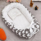 Skládací dětská postýlka pro bezpečný spánek doma i na cestách - Fioriscas