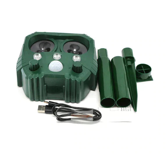 Solar Powered Ultrasonic Animal Repeller For Yards And Gardens