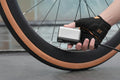 Bomba compacta para bicicletas elétricas, com visor digital, para pneus de estrada, 120 PSI e carregamento rápido | Fioriscas