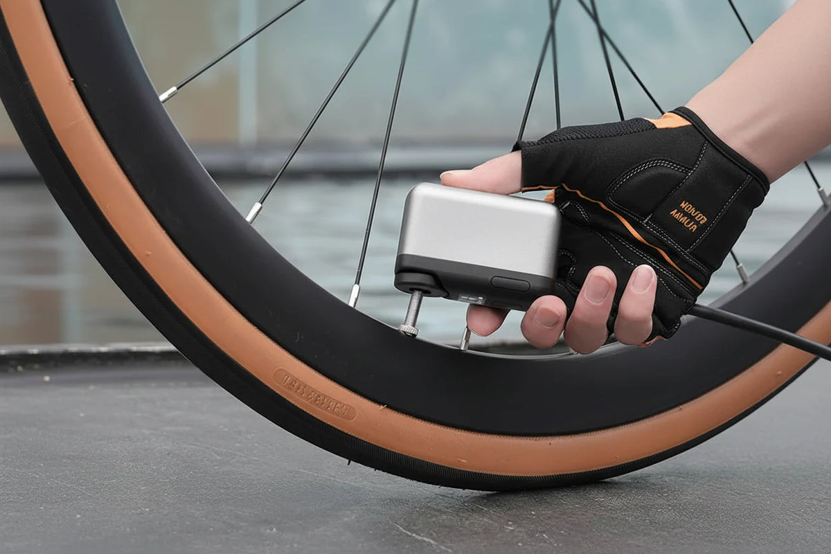 Bomba compacta para bicicletas elétricas, com visor digital, para pneus de estrada, 120 PSI e carregamento rápido | Fioriscas