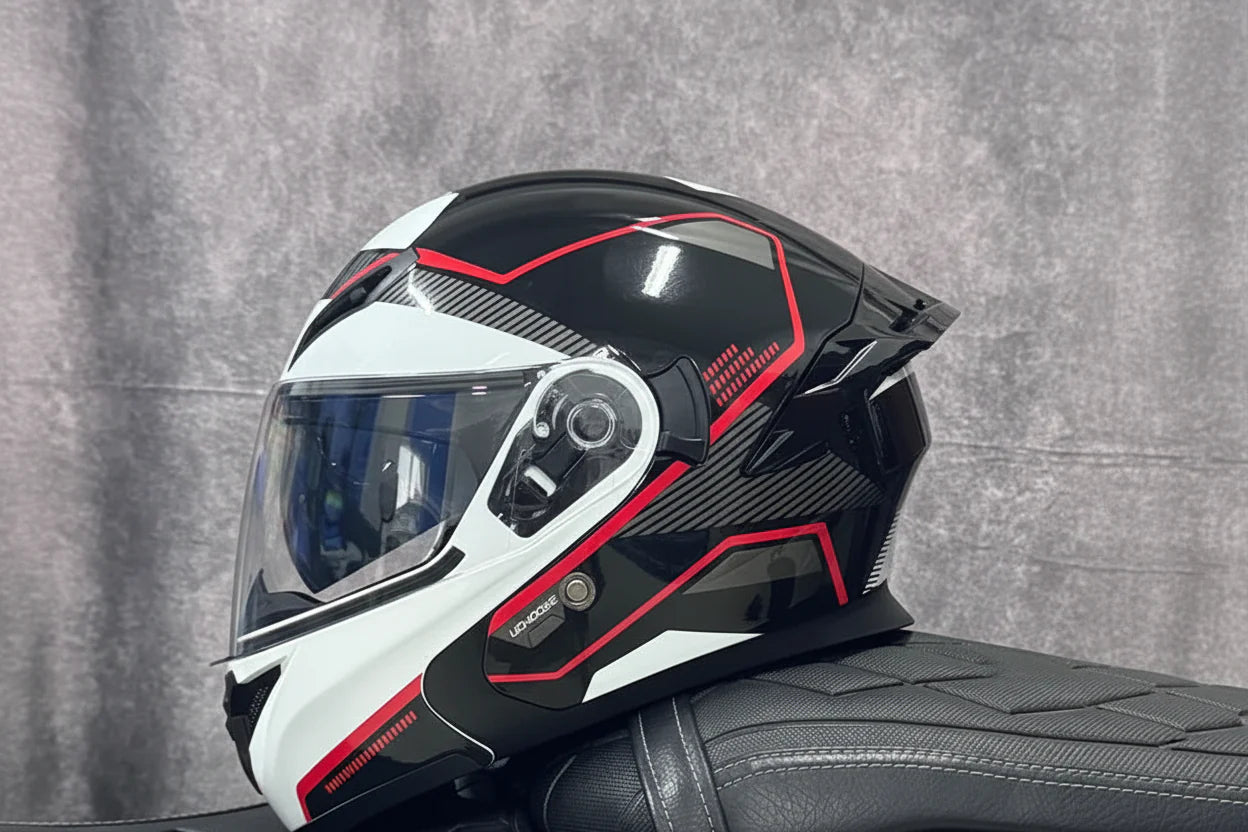 Motorcycle Helmet, Modular Flip-Up Design With Twin-Lens Shield, DOT Certified