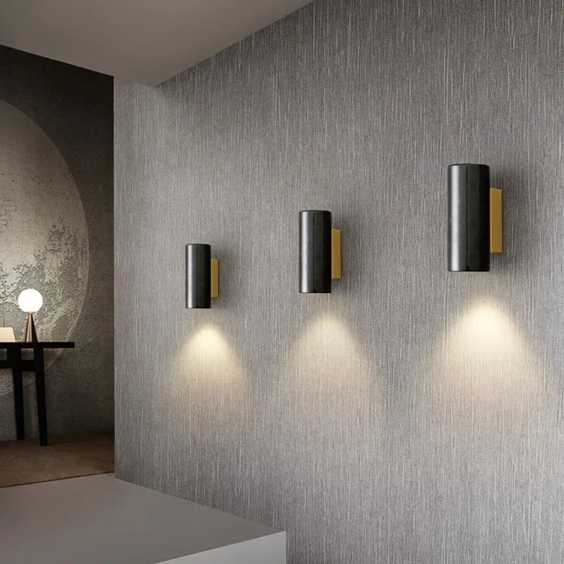 Maris vägglampa i sten och metall, G9 LED, fyrkantig eller rund