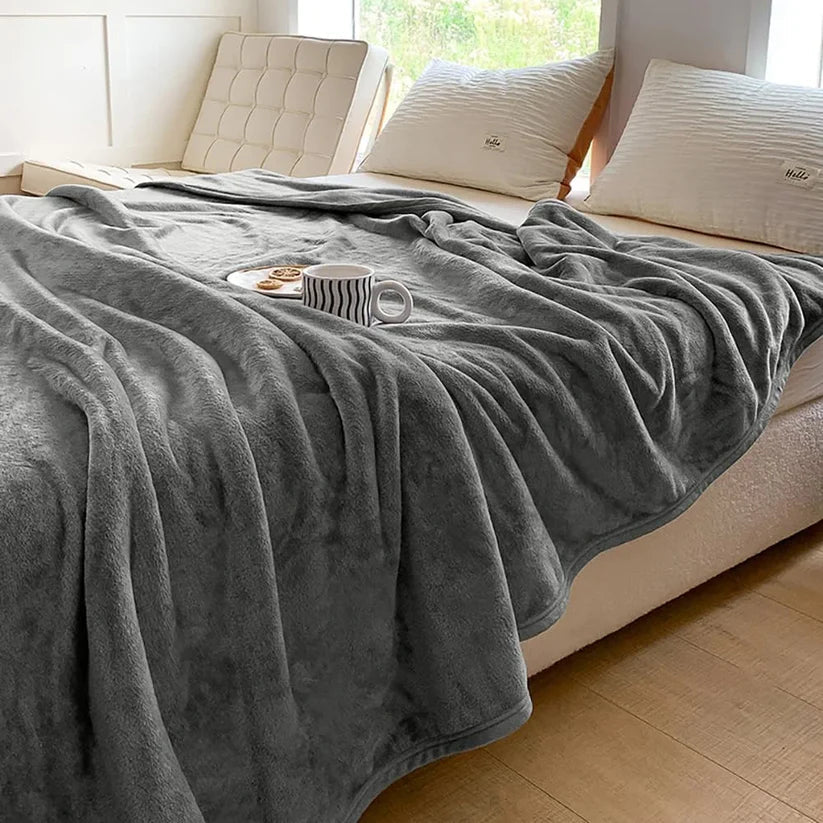 Plush Waterproof Throw Blanket For Two, Cozy Indoor And Outdoor Use