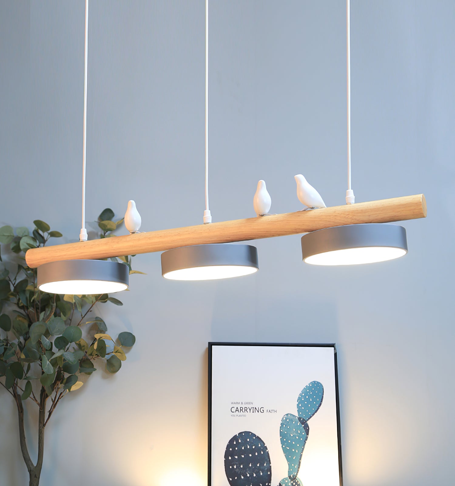 Lampada a sospensione con motivo di uccelli, apparecchio LED LyraNest ispirato alla natura