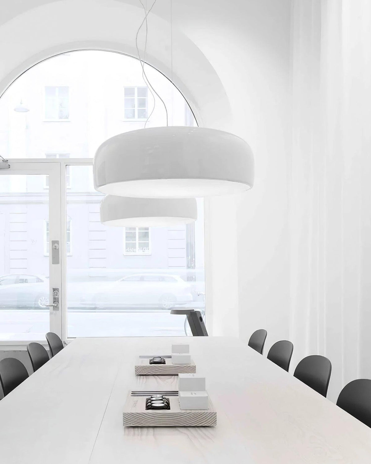 Smithfield-pendellampa - platsbesparande modern LED-armatur för vardagsrum | Fioriscas