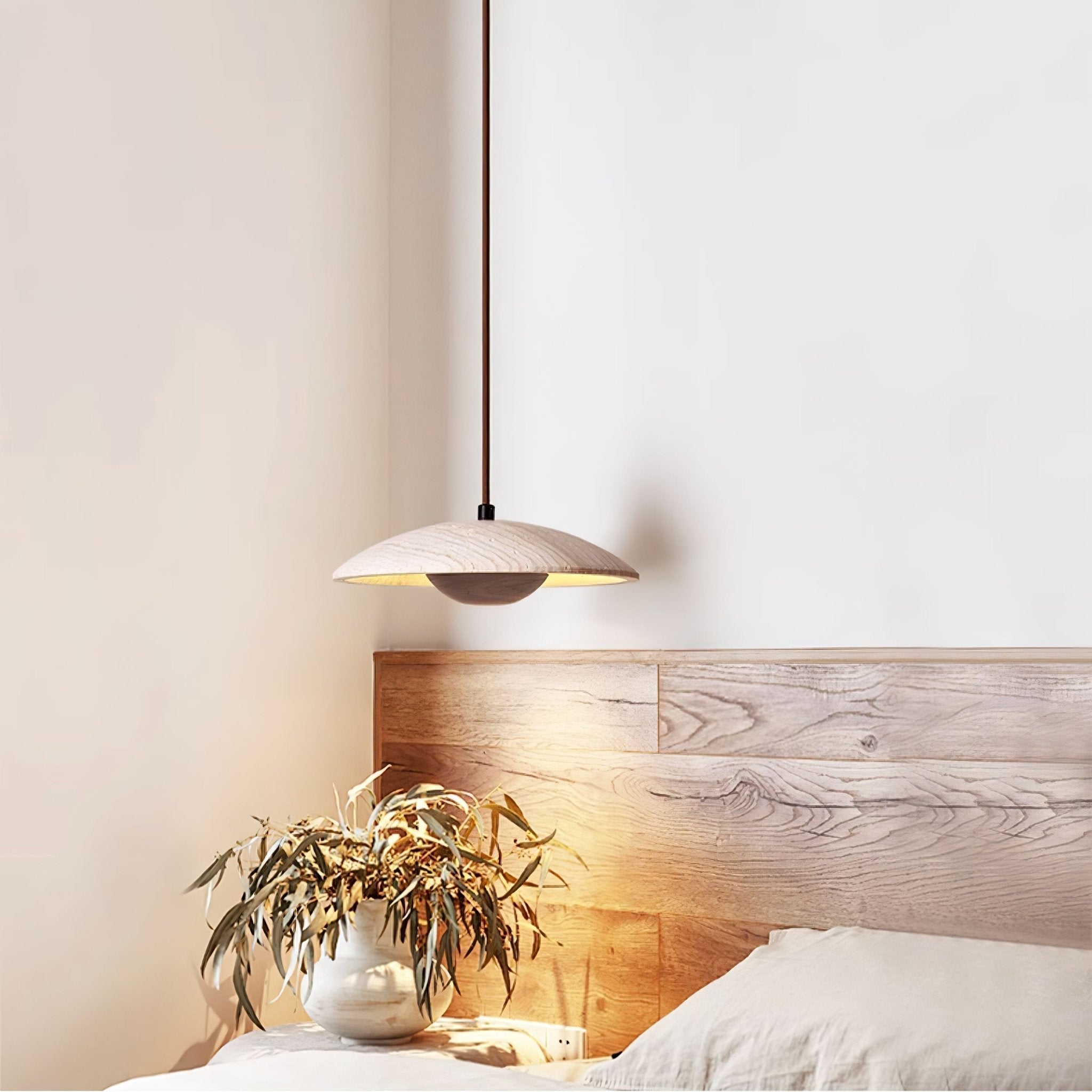 Lampada a sospensione in travertino a tesa larga Zodore | Fioriscas