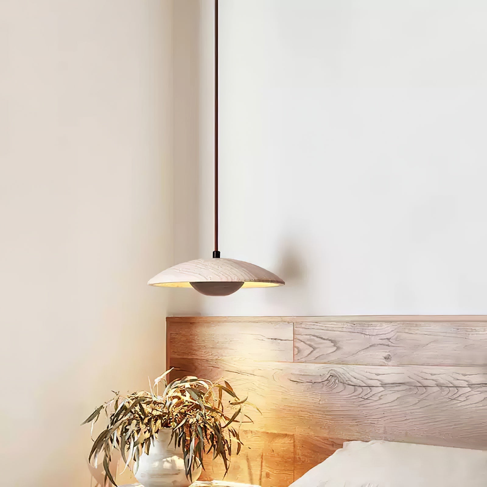 Lampada a sospensione in travertino a tesa larga Zodore | Fioriscas