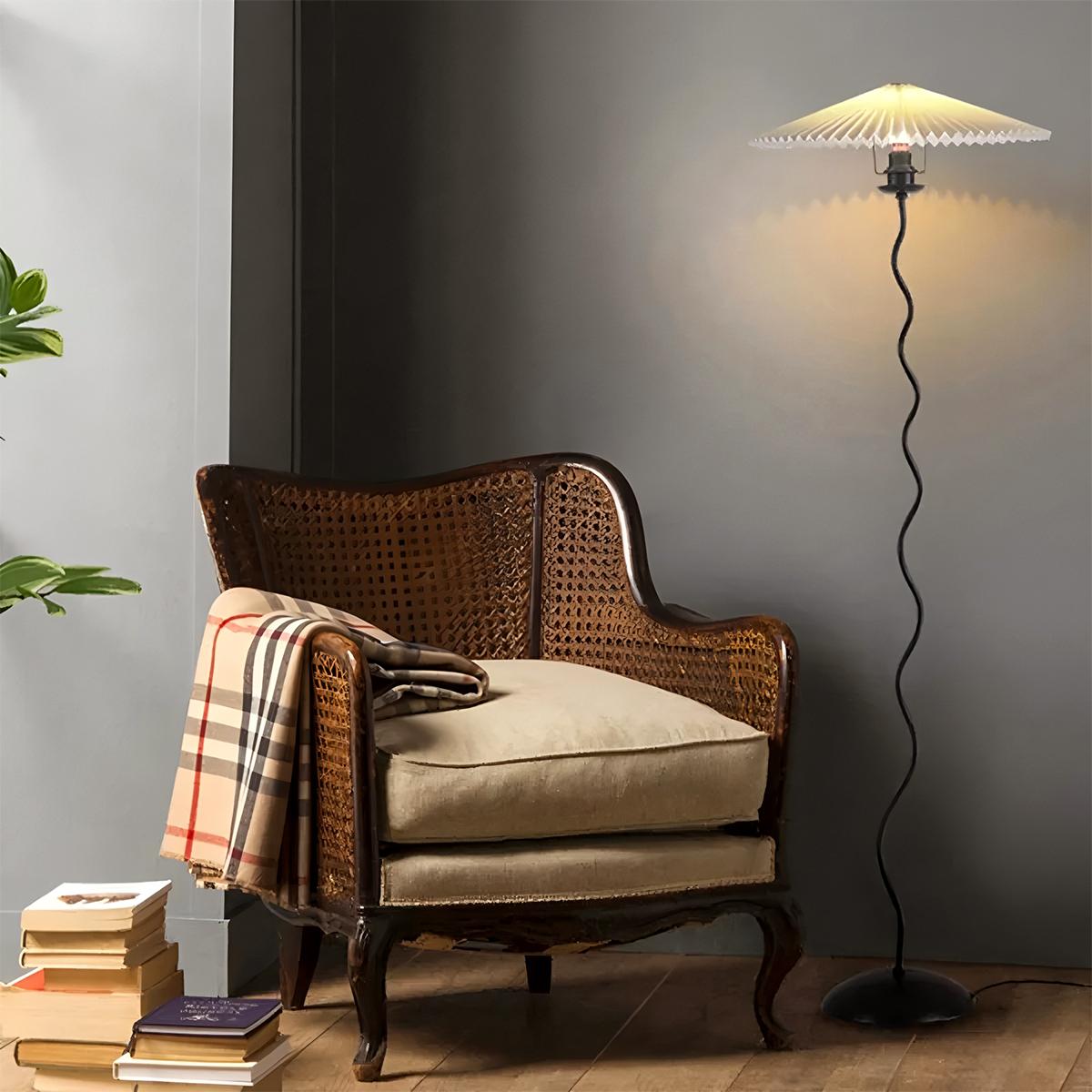 Serpentine lenvászon lámpaernyő állólámpa art deco stílusban, vintage ihletésű  