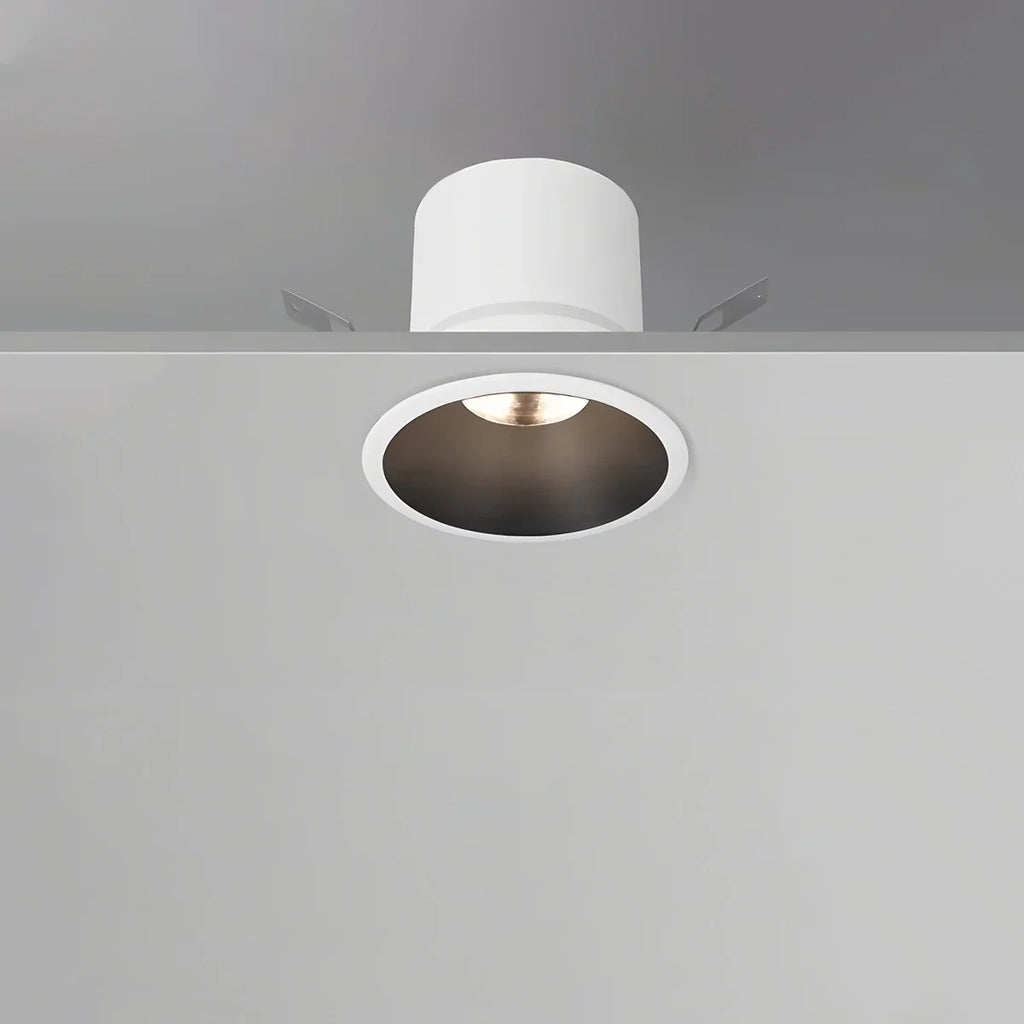Spotlight de teto embutido LuminaNest LED com acabamento em alumínio