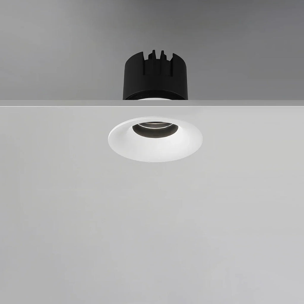 Spotlight de teto embutido LuminaNest LED com acabamento em alumínio