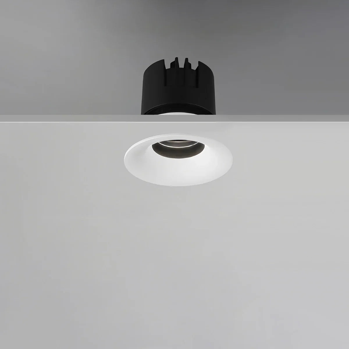 Spotlight de teto embutido LuminaNest LED com acabamento em alumínio