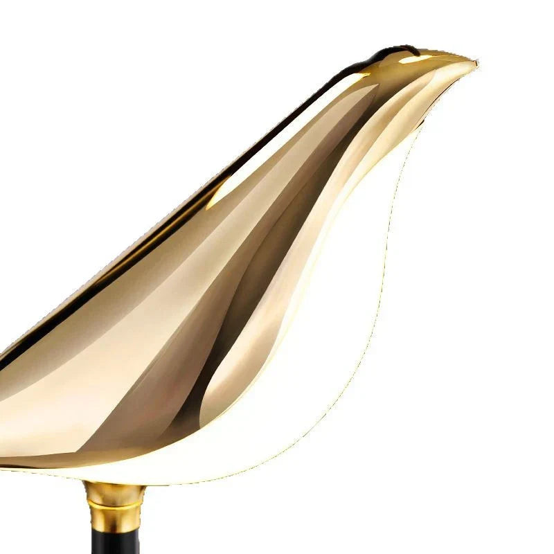 Lampadario Whispering Wings Bird Light per un’illuminazione elegante della casa
