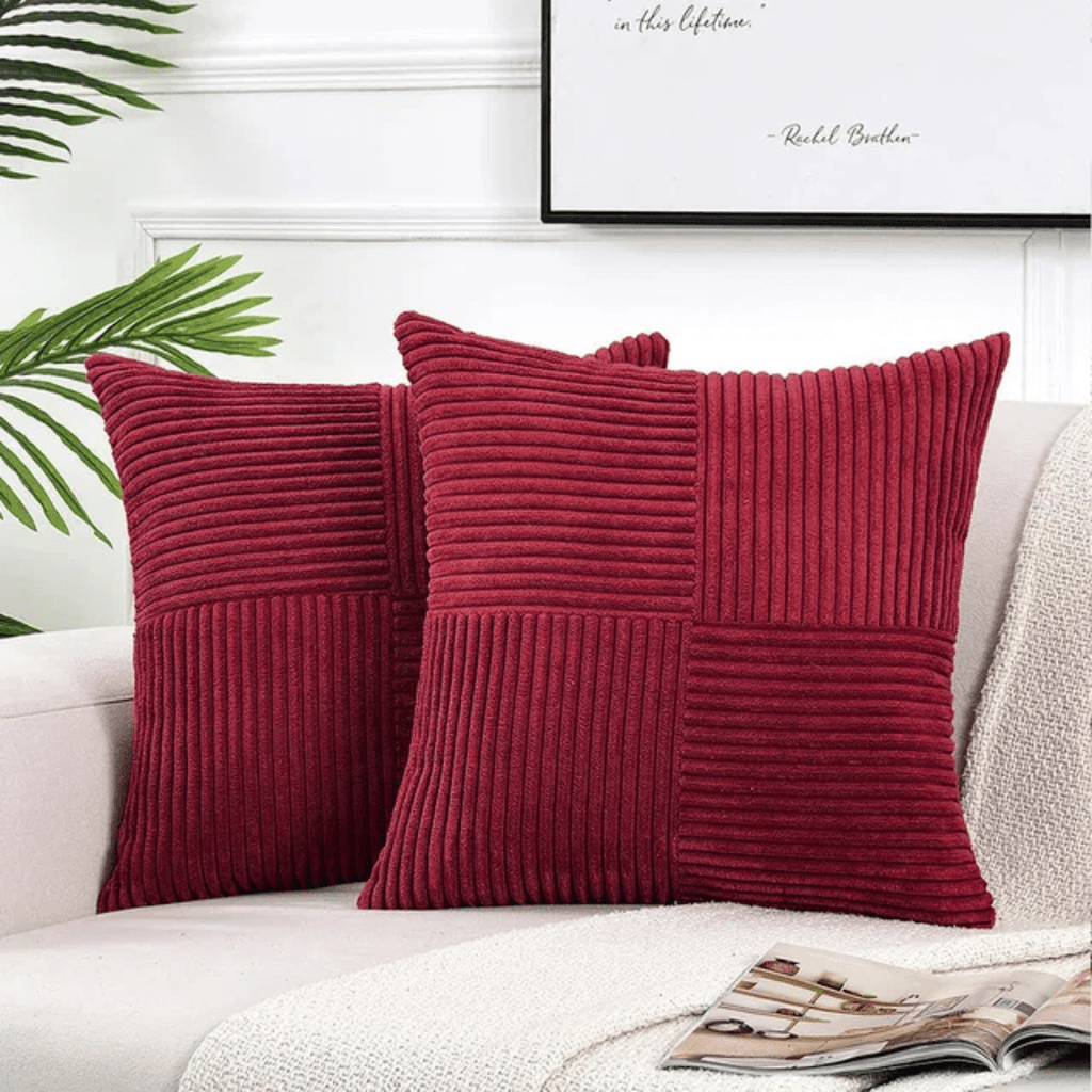 Elegant decorative pillow for a cozy home - Fioriscas