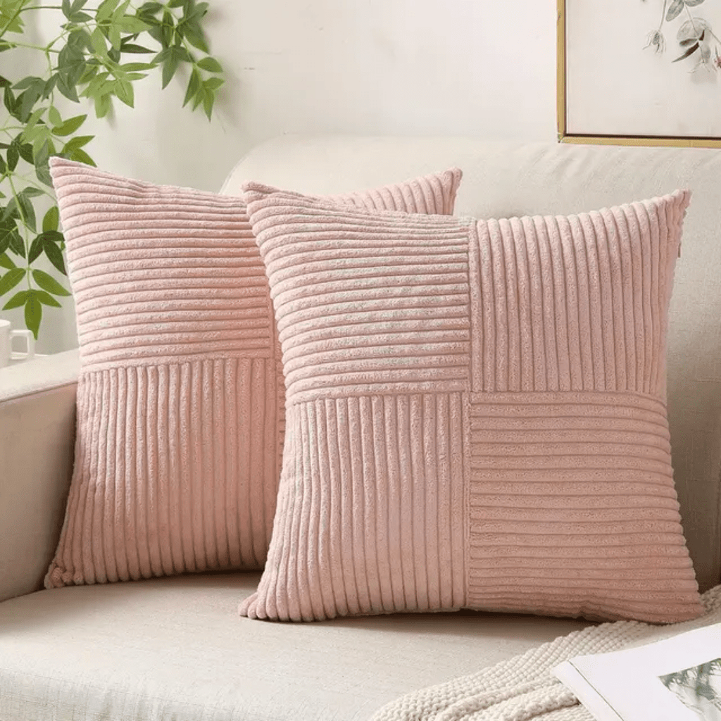 Elegant decorative pillow for a cozy home - Fioriscas