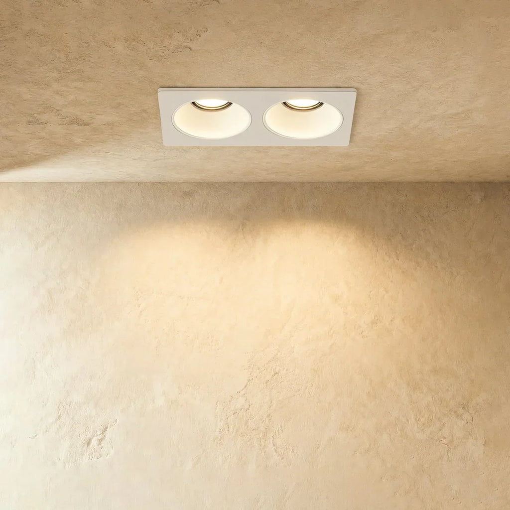 LumenNest dubbelhuvud infälld takspotlight med rektangulär ram