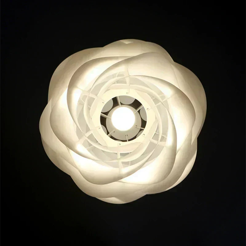Lampada a sospensione in vetro, design floreale a rosario, Luminara