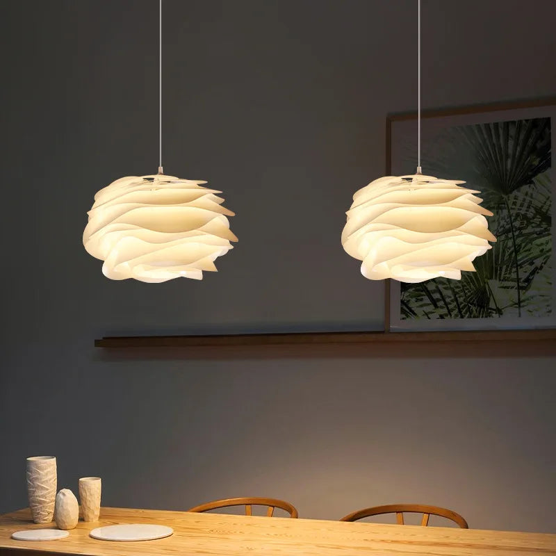 Lampada a sospensione in vetro, design floreale a rosario, Luminara