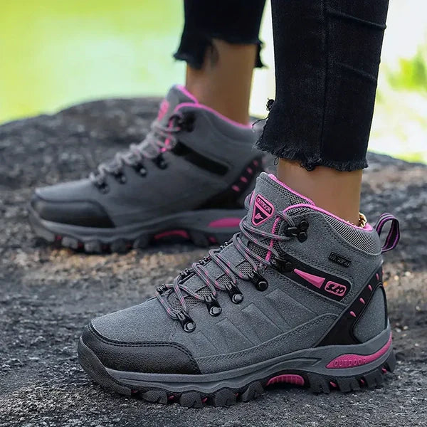 Bottes de randonnée d’hiver pour femme AuroraTrail à coupe large avec soutien de la voûte plantaire