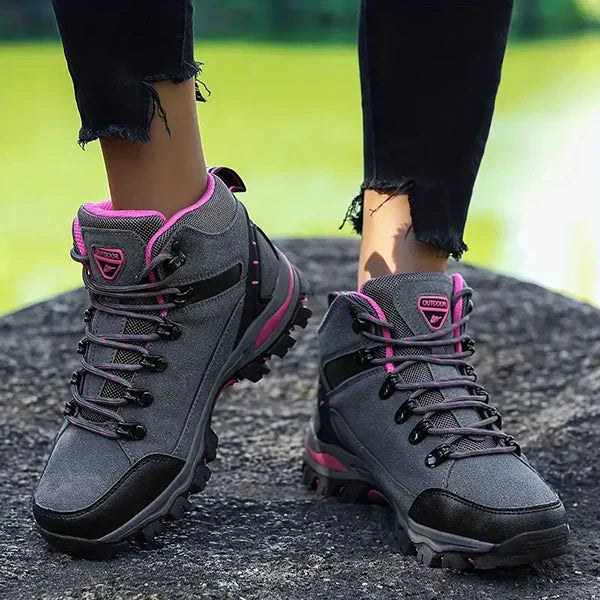 Bottes de randonnée d’hiver pour femme AuroraTrail à coupe large avec soutien de la voûte plantaire