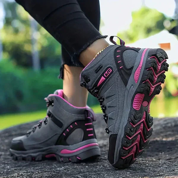 Bottes de randonnée d’hiver pour femme AuroraTrail à coupe large avec soutien de la voûte plantaire