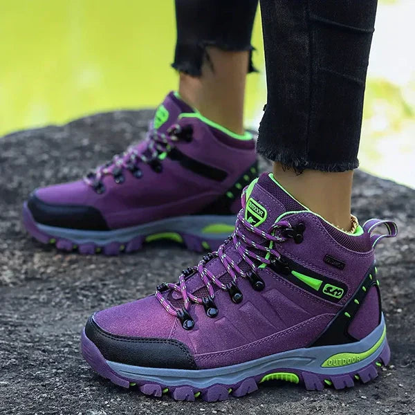 Bottes de randonnée d’hiver pour femme AuroraTrail à coupe large avec soutien de la voûte plantaire
