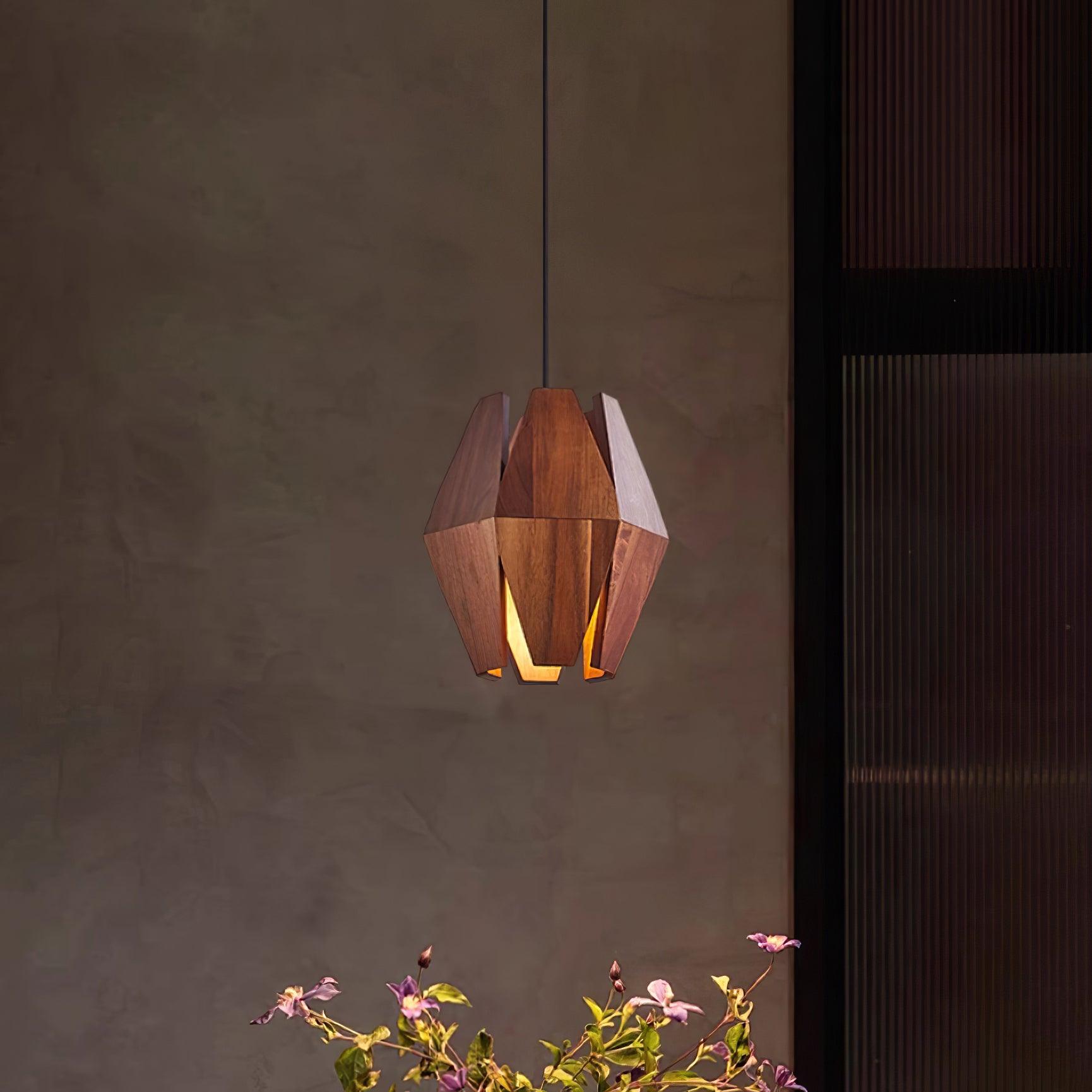 Lampada a sospensione con paralume geometrico in legno, luce calda, stile nordico minimalista, accento | Fioriscas