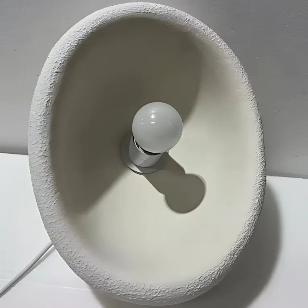Minimalist Resin Ceiling Light for Quiet Rooms - Fioriscas