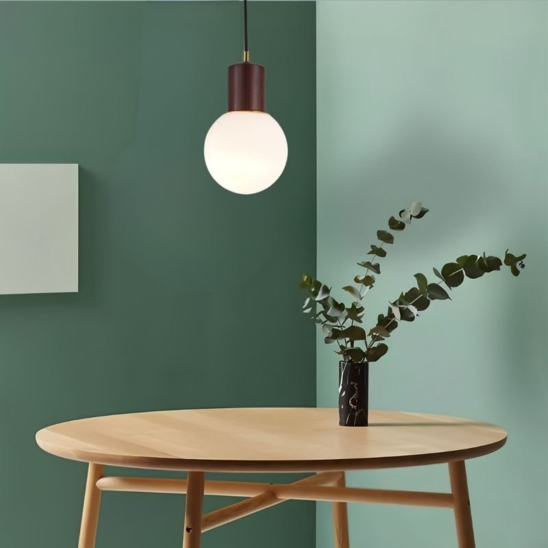 Lámpara colgante LumaWood Orb con soporte de madera para interiores escandinavos modernos