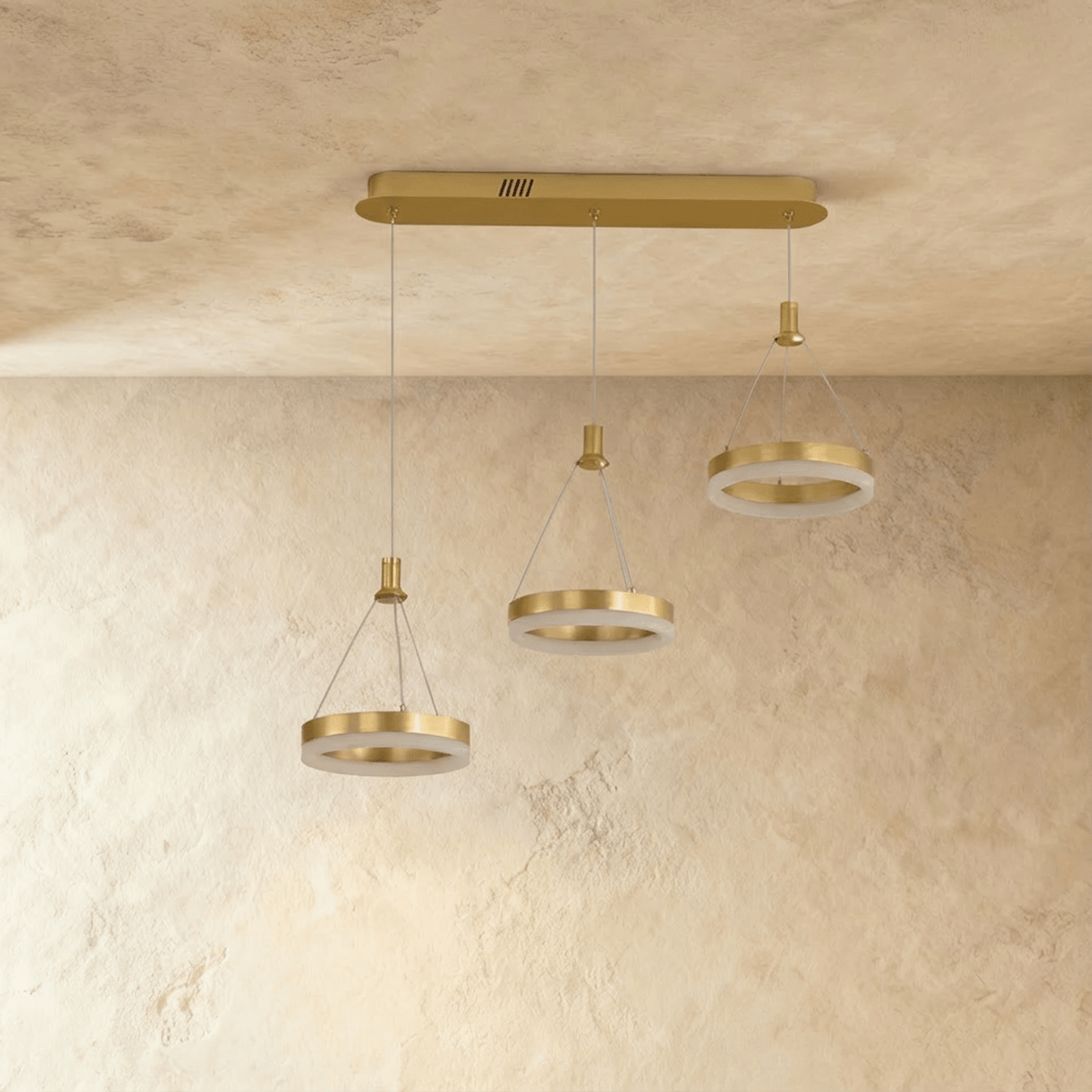 Lampadario rotondo Aitu Nova, luce da soffitto a risparmio energetico per soggiorni moderni
