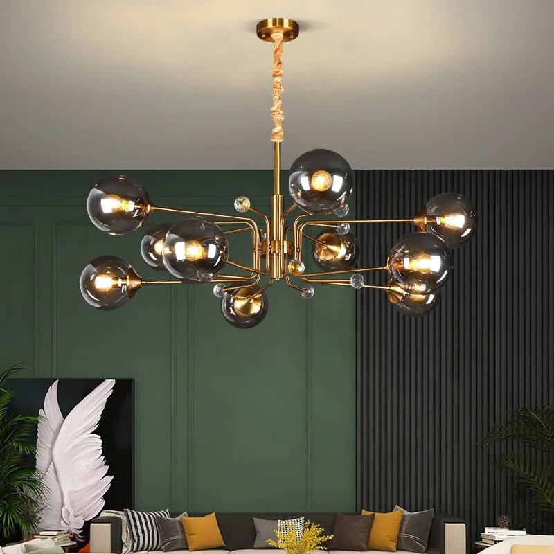 Luxusní skleněný lustr Lumora pro elegantní obytné prostory