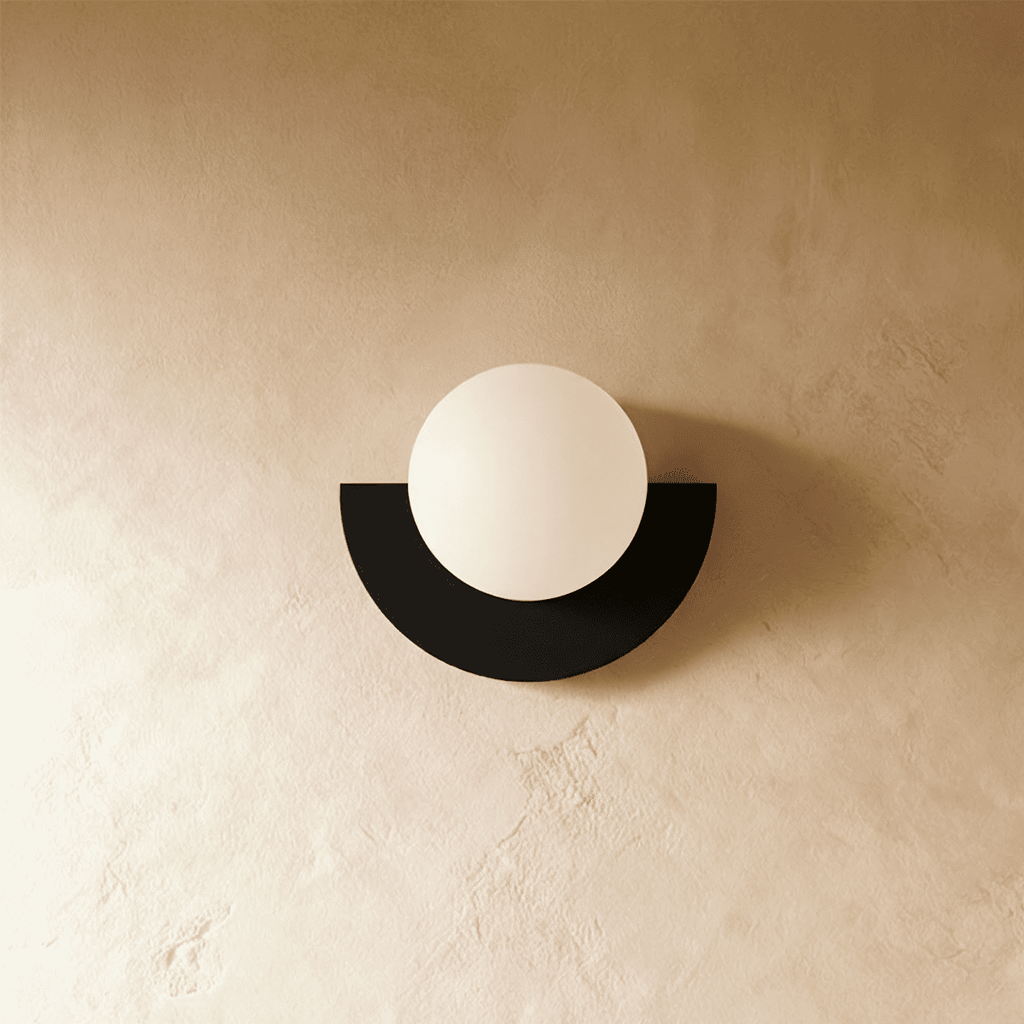 Lumenorb modern glasbollvägglampa med slät metallfinish