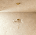 Lampa wisząca Rippled Glass z rzeźbiarską metalową ramą i miękkim światłem